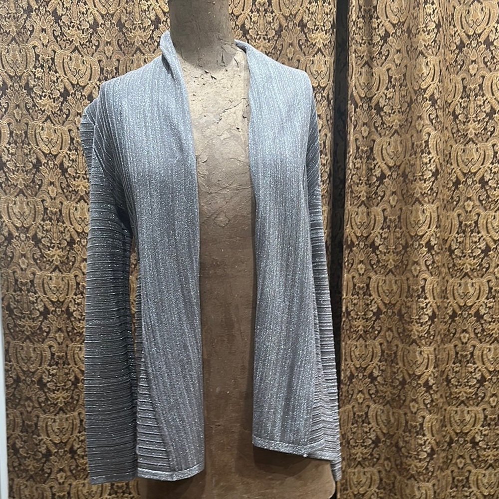Silver Cardigan Sweater with Open Front and Ribbed Texture